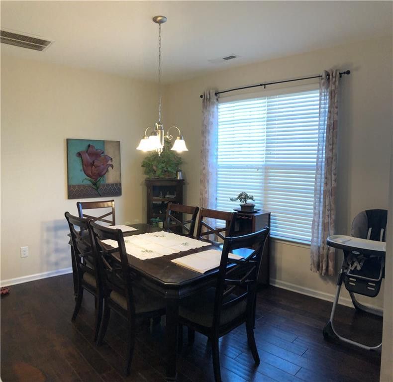 2074 Glenkirk Dr, Burlington, NC 27215