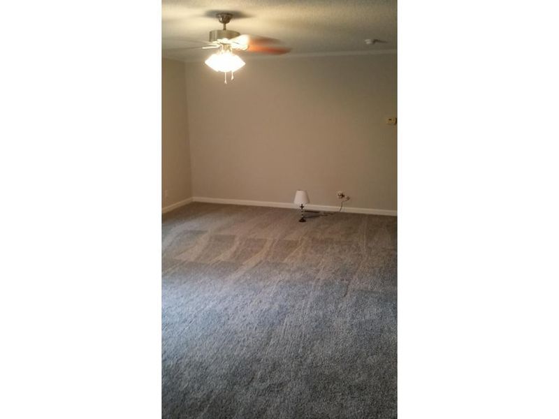 2074 Lystra Rd, Chapel Hill, NC 27517