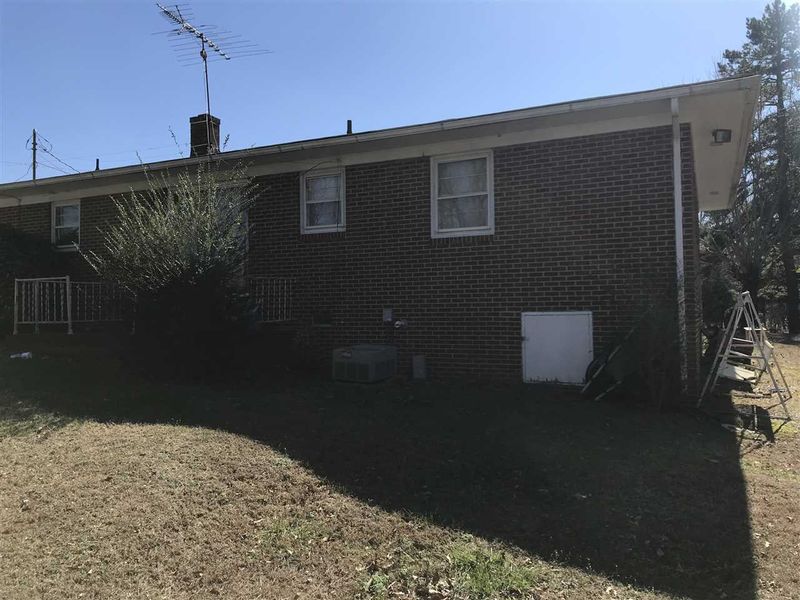 2075 Mountain Rd, Roxboro, NC 27574
