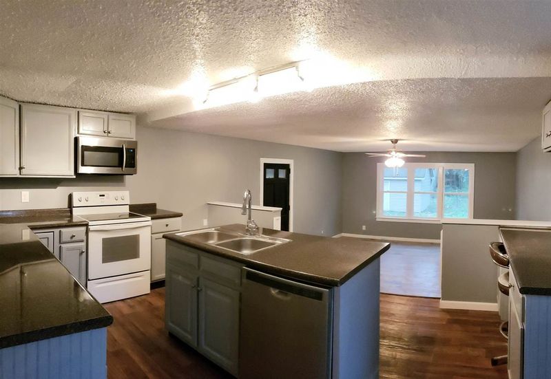 2075 W Nc 27 Hw, Lillington, NC 27546