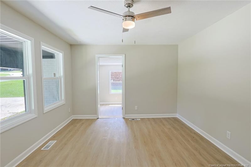 2076 Mango Cir, Fayetteville, NC 28304