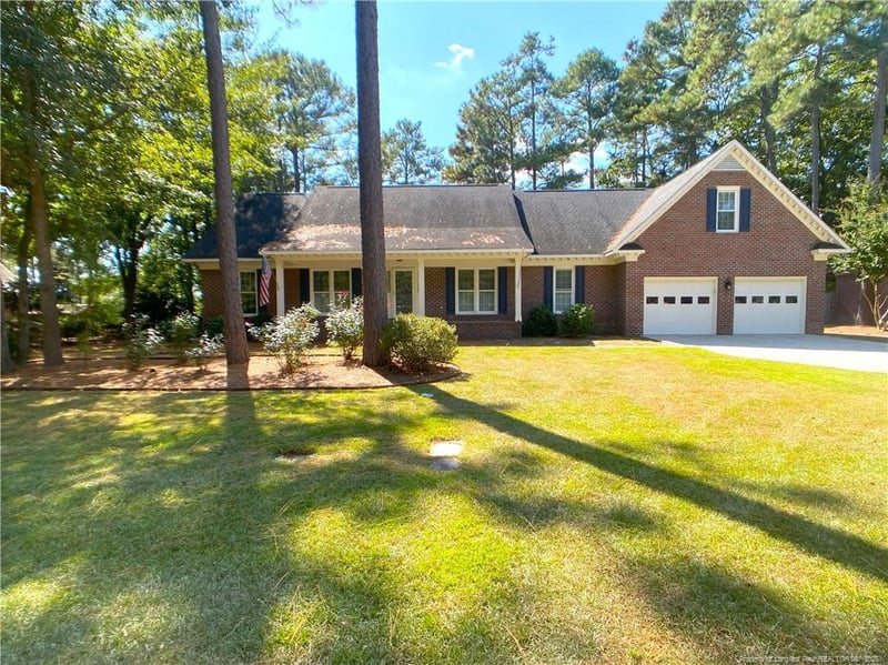 2079 Loganberry Dr, Fayetteville, NC 28304