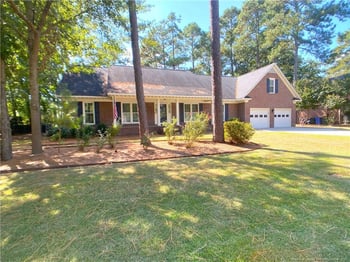 2079 Loganberry Dr, Fayetteville, NC 28304
