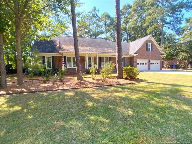 2079 Loganberry Dr, Fayetteville, NC 28304