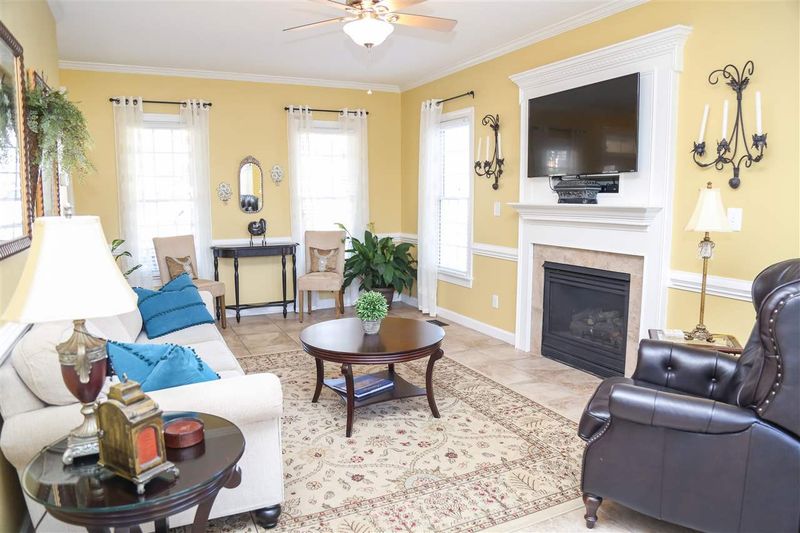 208 Acorn Hill Ln, Apex, NC 27502