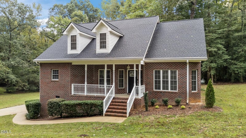 208 Adams Ct, Clayton, NC 27520