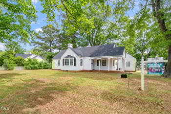 208 Andrews Ave, Goldsboro, NC 27530