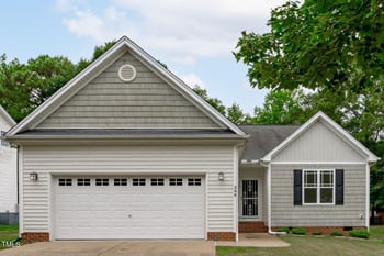 208 Autumn Glen Ln, Holly Springs, NC 27540