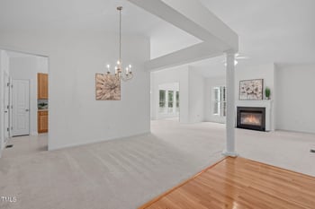 208 Autumn Glen Ln, Holly Springs, NC 27540