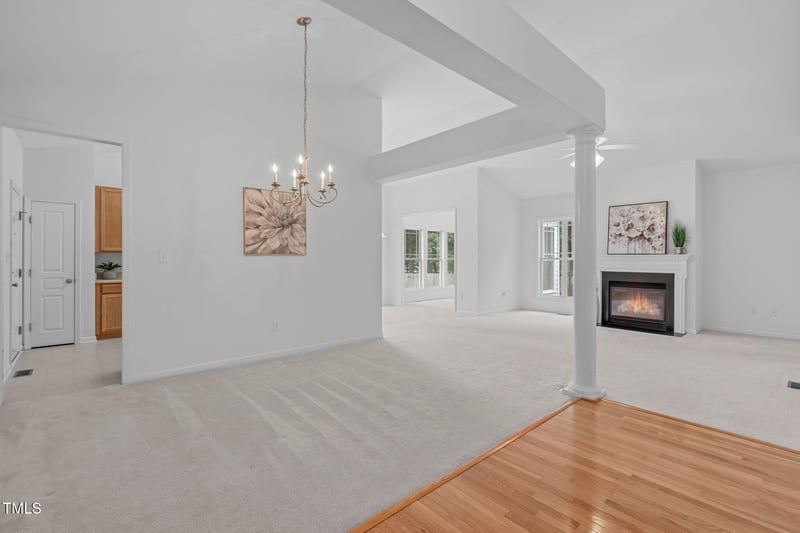 208 Autumn Glen Ln, Holly Springs, NC 27540