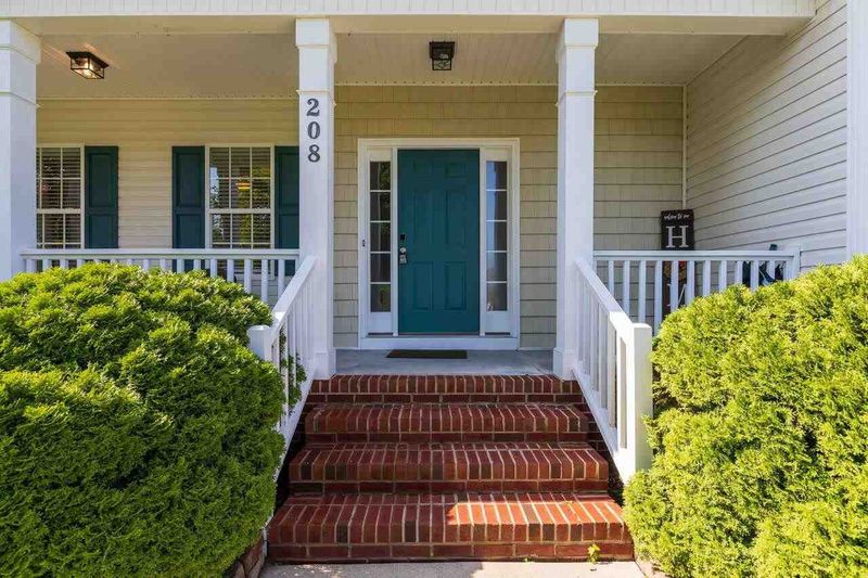 208 Bilston Dr, Clayton, NC 27520
