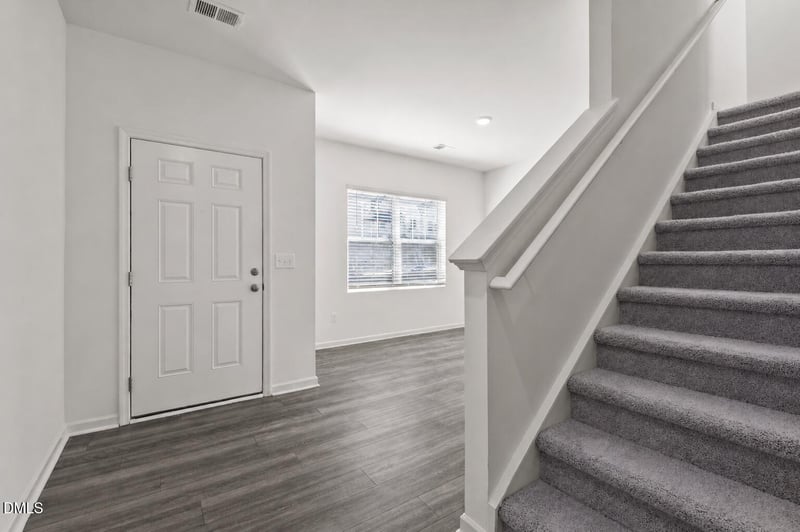 208 Blue Sky Ln, Louisburg, NC 27549