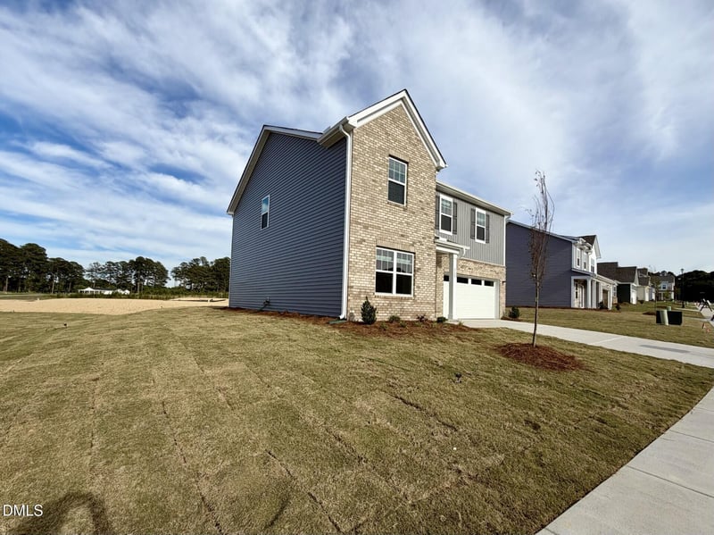 208 Blue Sky Ln, Louisburg, NC 27549