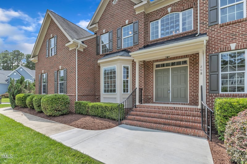 208 Bridle Boast Rd, Cary, NC 27519