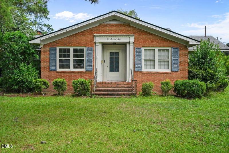 208 C St, Erwin, NC 28339