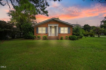 208 C St, Erwin, NC 28339