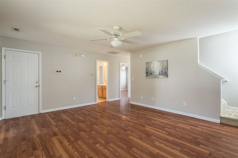 208 Cabana Dr, Apex, NC 27539