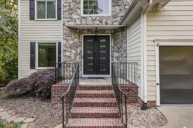 208 Camden Forest Dr, Cary, NC 27518