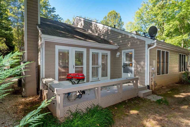 208 Chimney Rise Dr, Cary, NC 27511