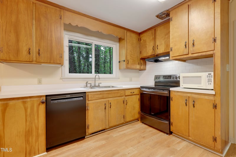 208 Clark Lake Rd, Durham, NC 27707