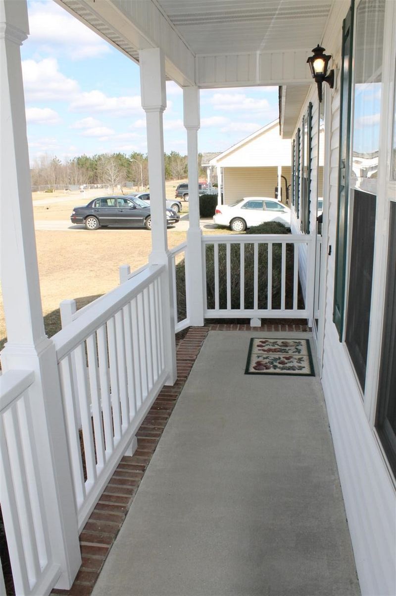 208 Clearwater Dr, Smithfield, NC 27577