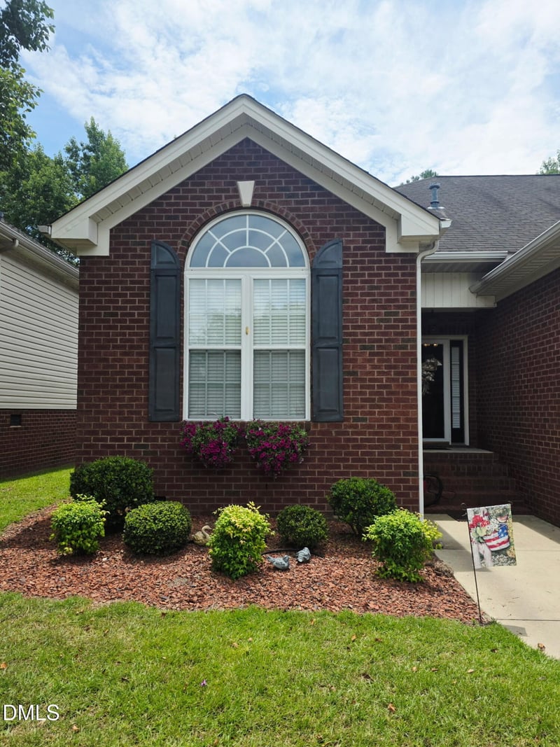 208 Commonsgate Dr, Goldsboro, NC 27530