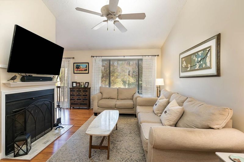208 Concannon Ct, Cary, NC 27511