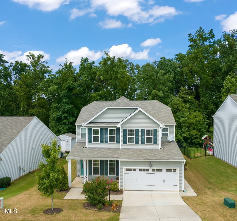 208 Copenhaver Dr, Clayton, NC 27527
