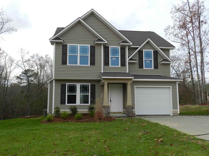 208 Crownside Dr, Four Oaks, NC 27524