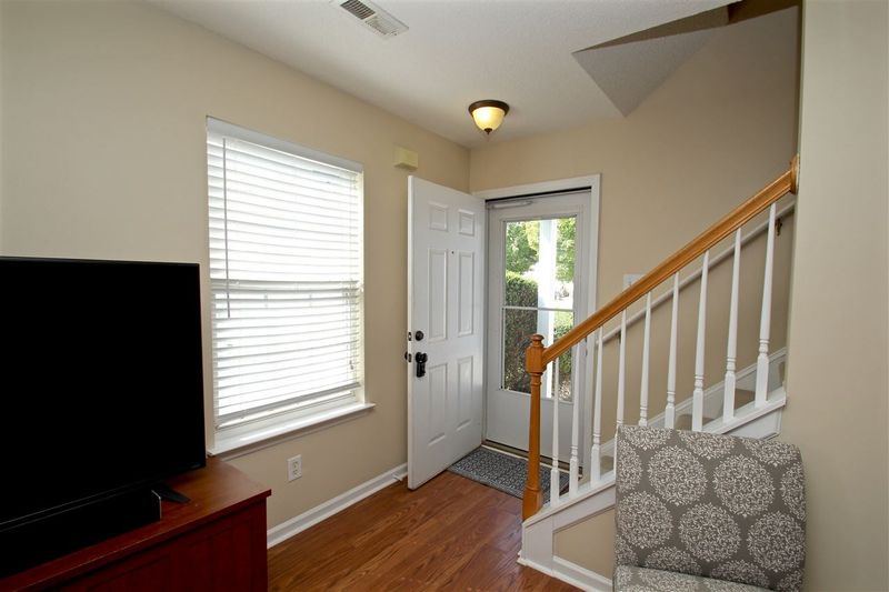 208 Danesway Dr, Holly Springs, NC 27540