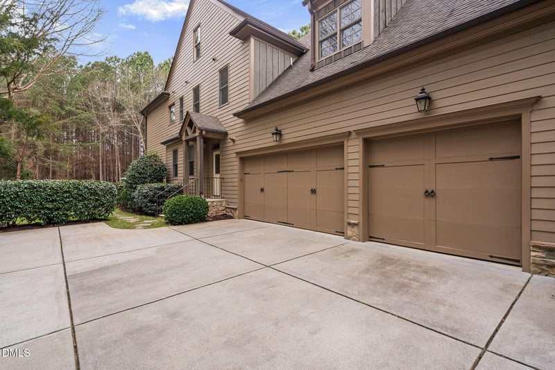 208 Dartmoor Ln, Raleigh, NC 27614