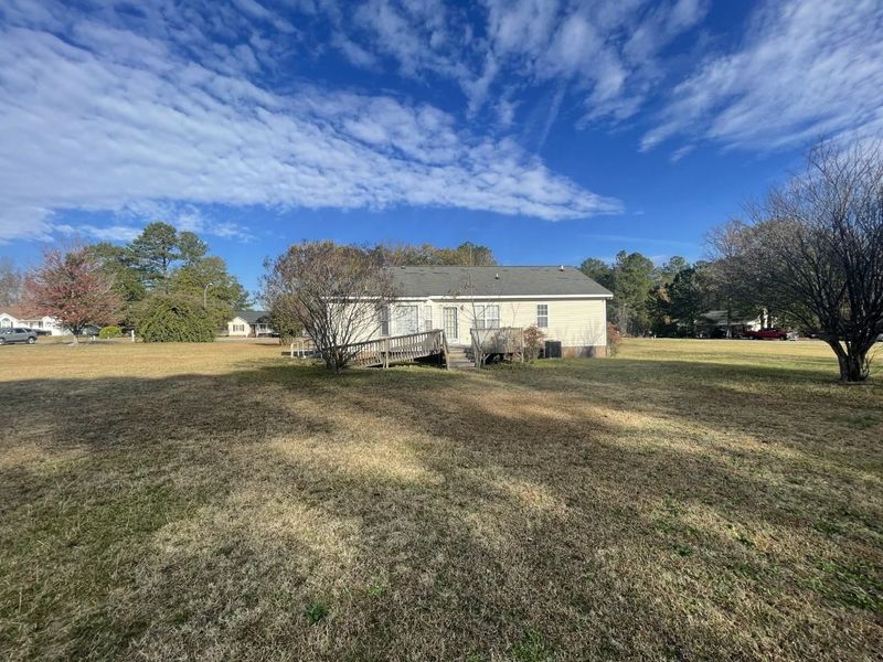 208 Davis Farm Dr, Selma, NC 27576