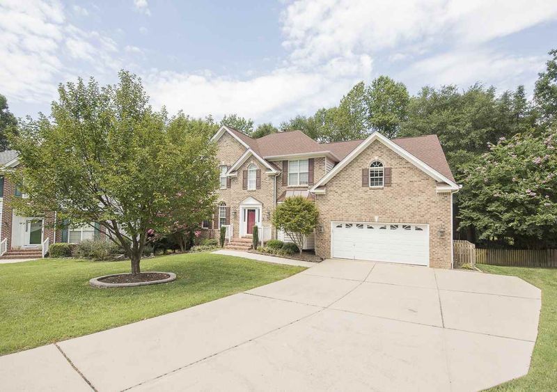 208 Downing Forest Pl, Cary, NC 27519