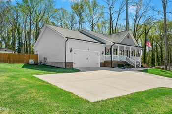 208 Edgewood Dr, Louisburg, NC 27549