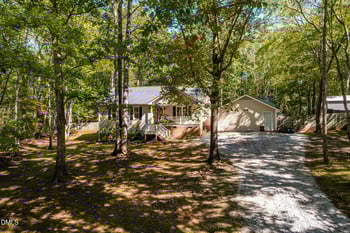 208 Essex Ln, Clayton, NC 27520