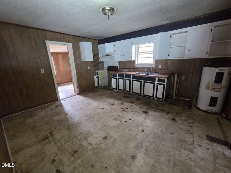 208 S Ethel St, Selma, NC 27576