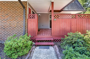 208 Finley Forest Dr, Chapel Hill, NC 27517