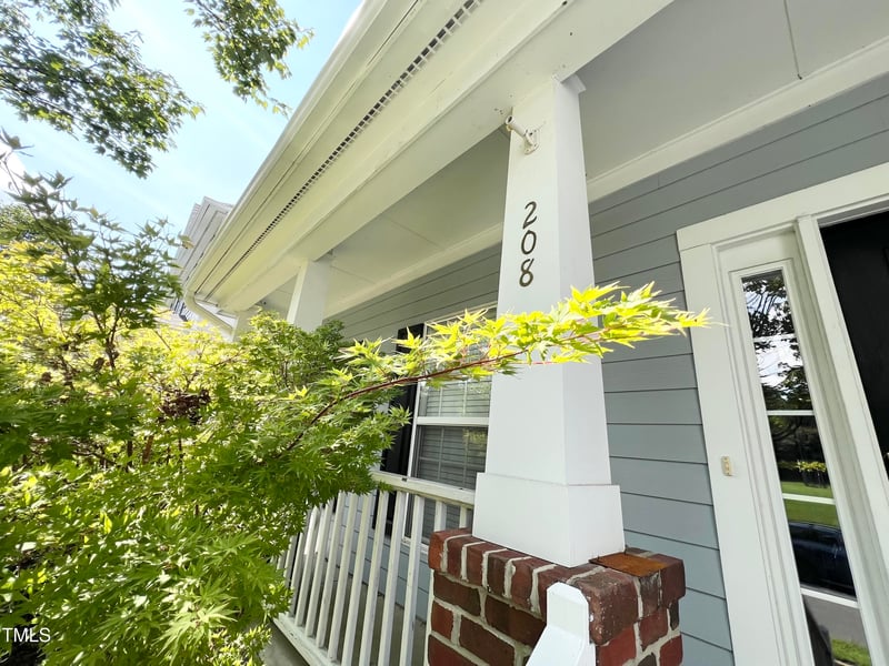 208 Frances Green Ln, Cary, NC 27519