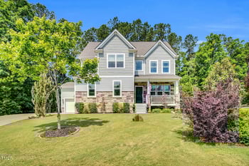208 Gillean Ln, Holly Springs, NC 27540
