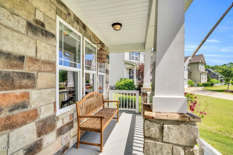 208 Gillean Ln, Holly Springs, NC 27540
