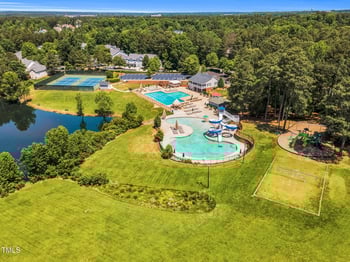 208 Gillean Ln, Holly Springs, NC 27540