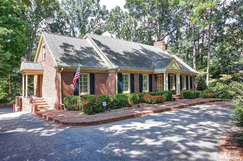 208 Glasgow, Cary, NC 27511