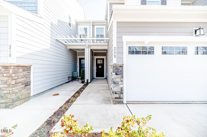 208 Golden Gate Ln, Chapel Hill, NC 27516