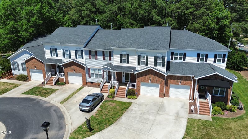 208 Grand Springs Ct, Garner, NC 27529