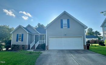 208 Grassy Meadow Rd, Holly Springs, NC 27540