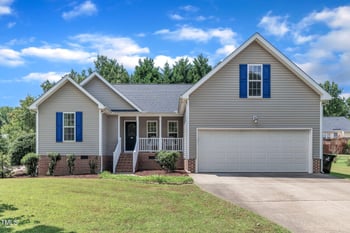 208 Grassy Meadow Rd, Holly Springs, NC 27540