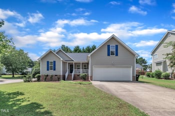 208 Grassy Meadow Rd, Holly Springs, NC 27540