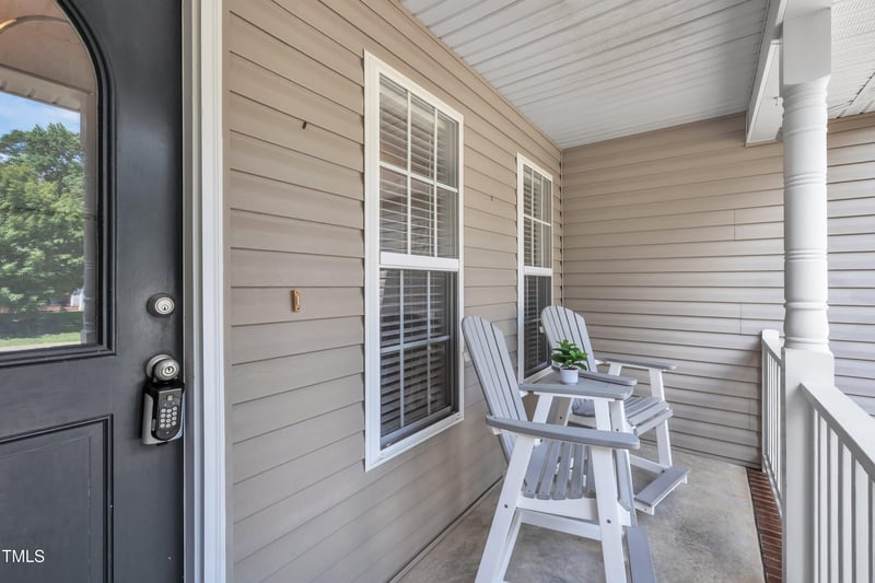 208 Grassy Meadow Rd, Holly Springs, NC 27540