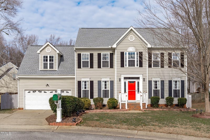 208 Grassy Valley Rd, Holly Springs, NC 27540