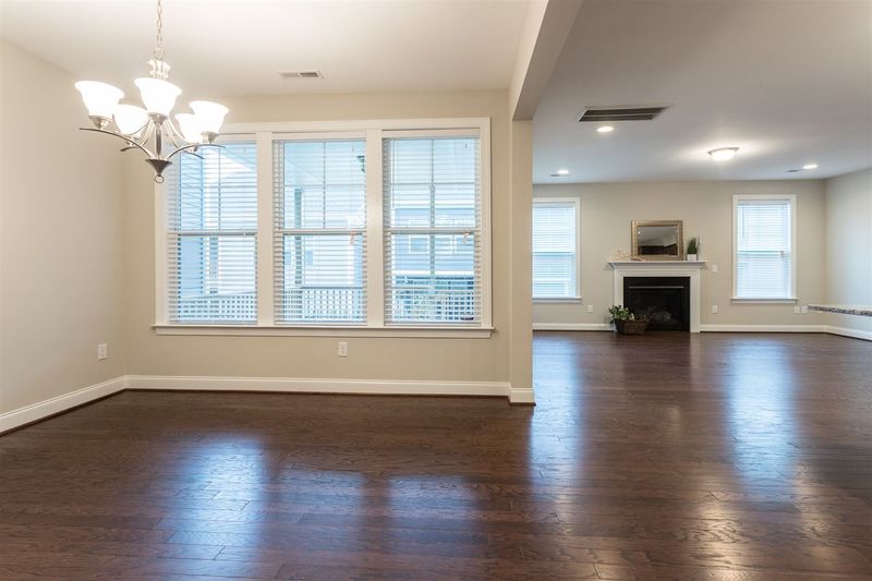 208 Hensley Oak Way, Holly Springs, NC 27540